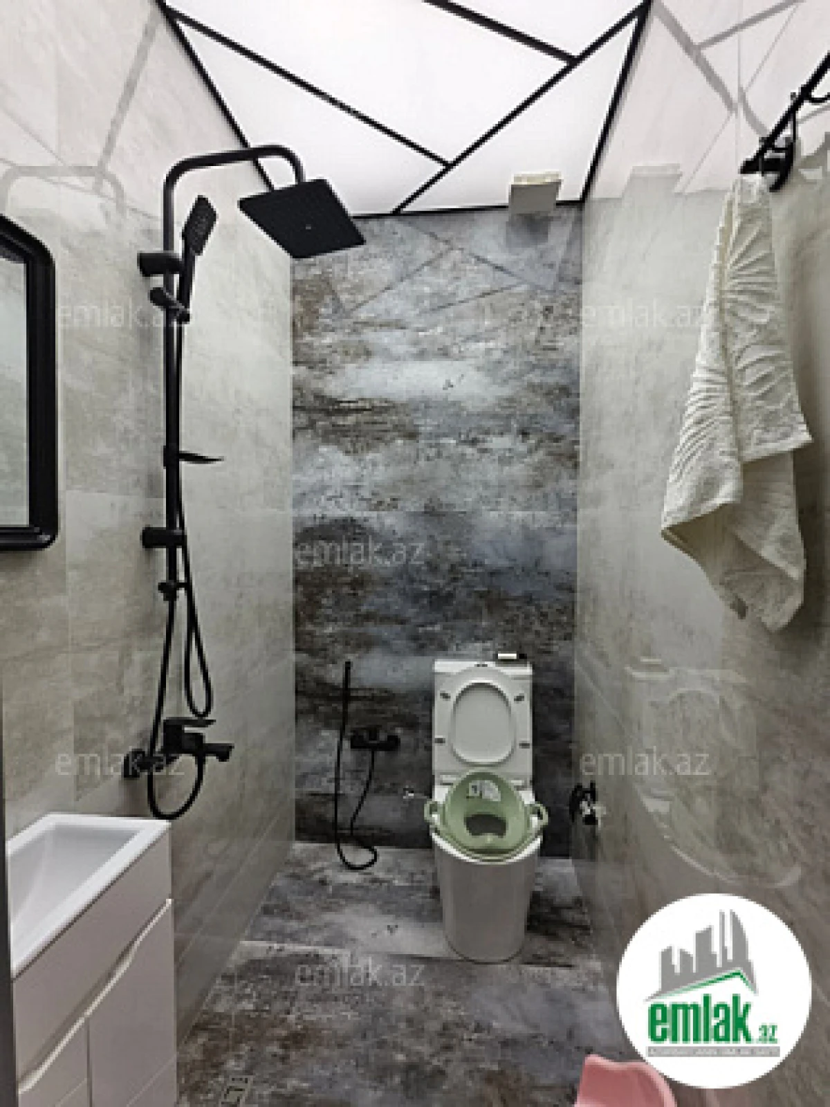 Satılır 3 otaqlı yeni tikili 160 m²
