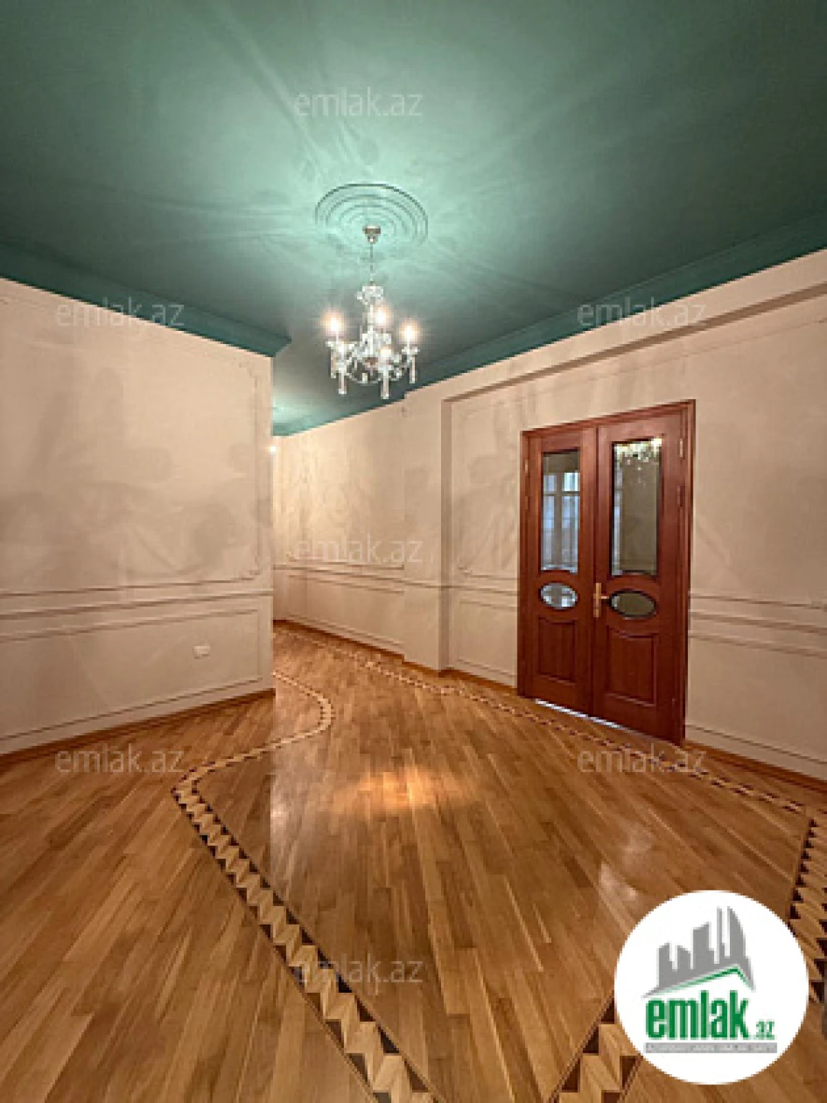 Satılır 3 otaqlı yeni tikili 175 m²