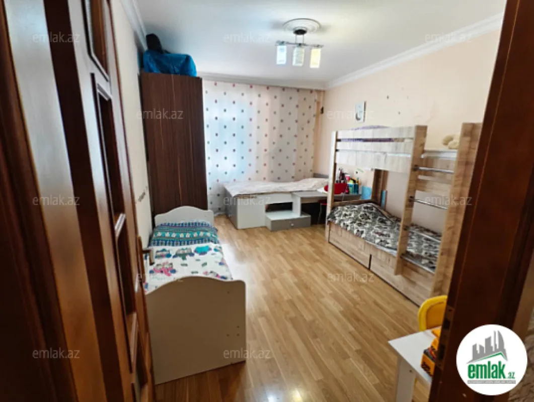 Satılır 3 otaqlı yeni tikili 90 m²