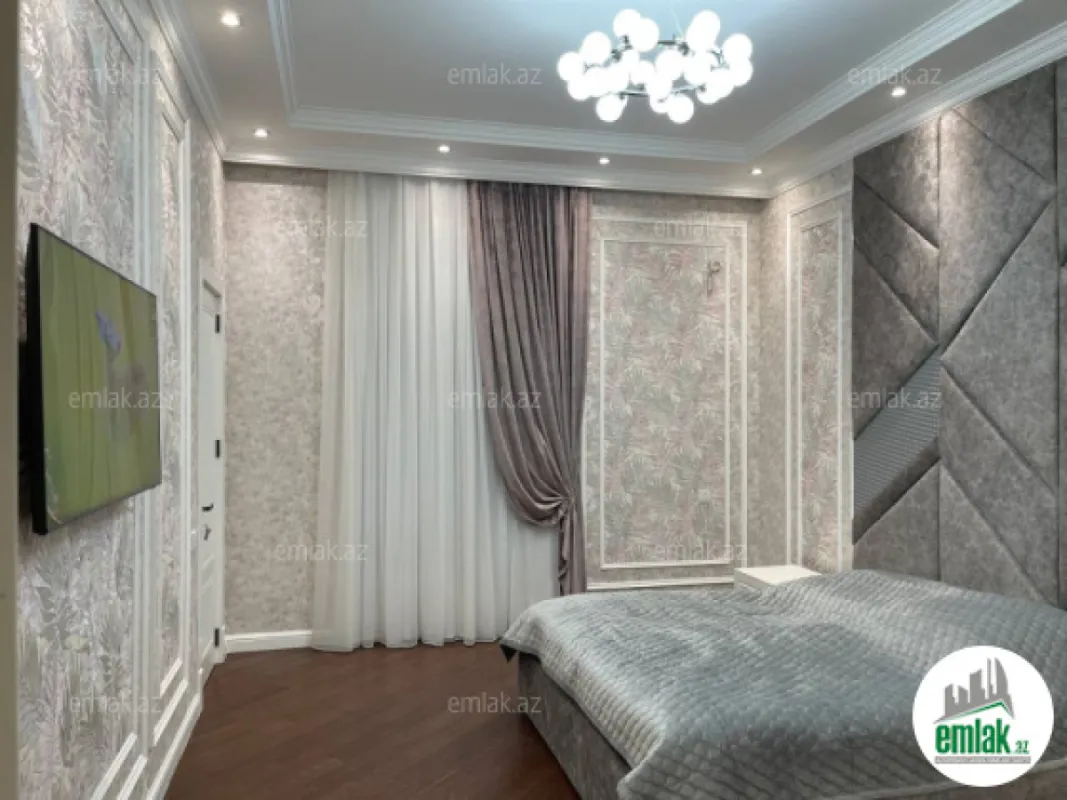 Satılır 7 otaqlı həyət evi 430 m²