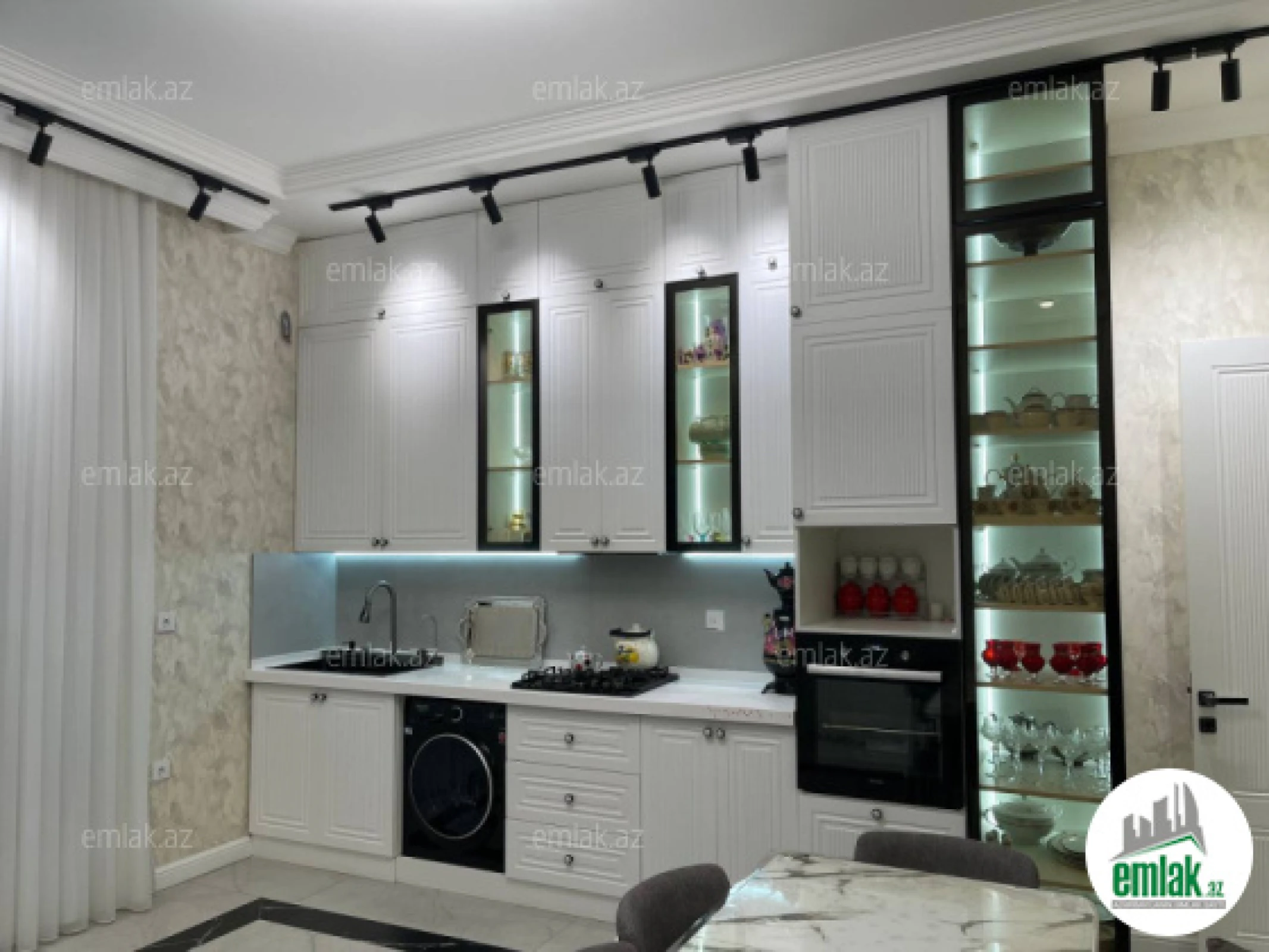 Satılır 7 otaqlı həyət evi 430 m²