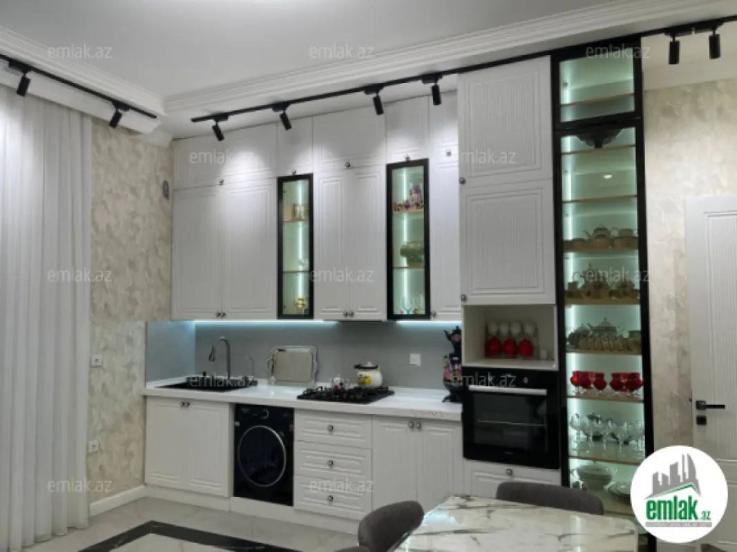 Satılır 7 otaqlı həyət evi 430 m²