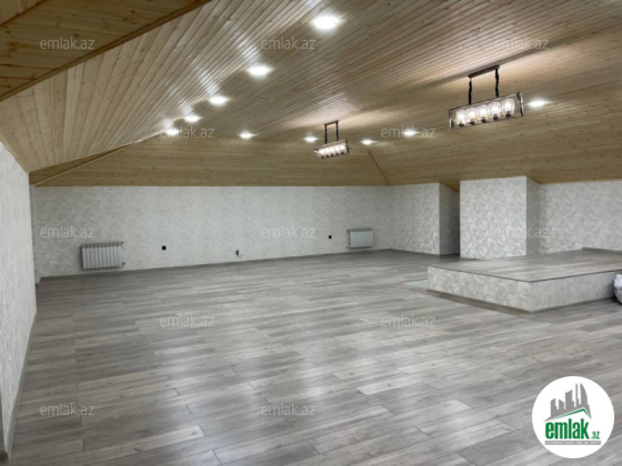 Satılır 7 otaqlı həyət evi 430 m²