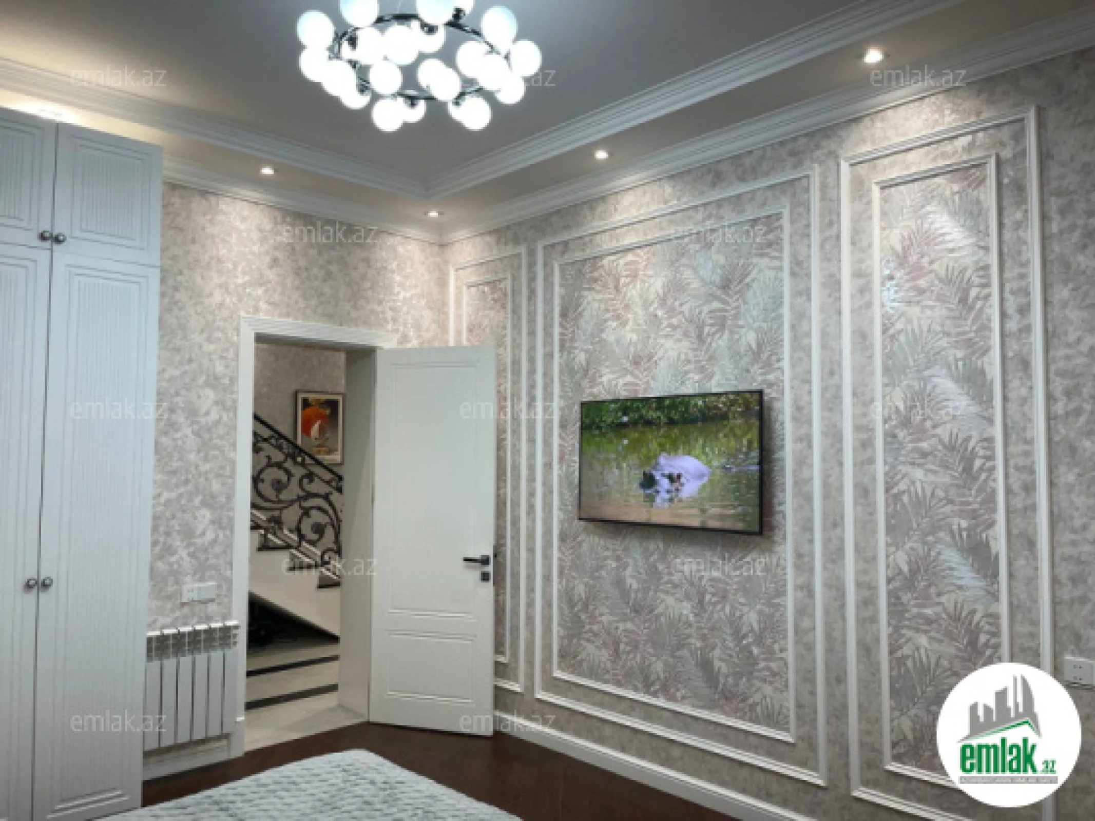 Satılır 7 otaqlı həyət evi 430 m²