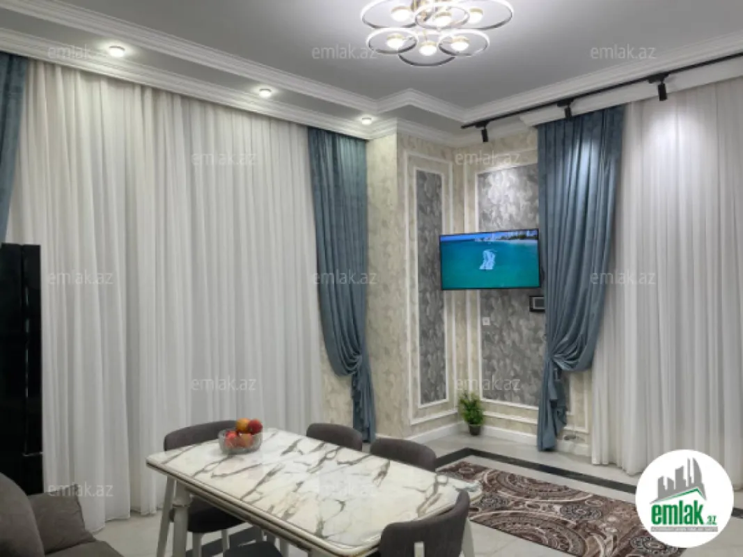 Satılır 7 otaqlı həyət evi 430 m²
