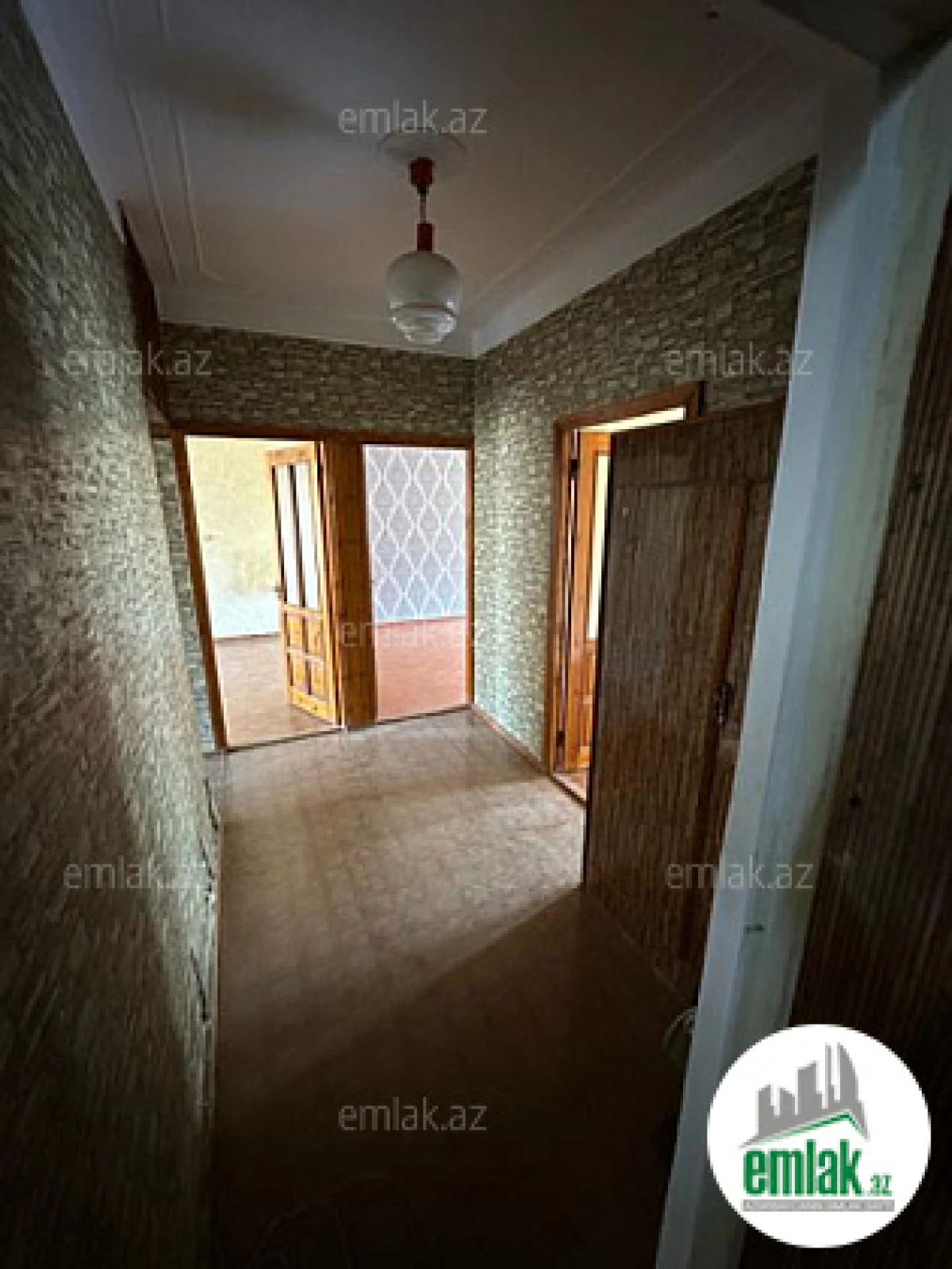 Satılır 3 otaqlı köhnə tikili 80 m²