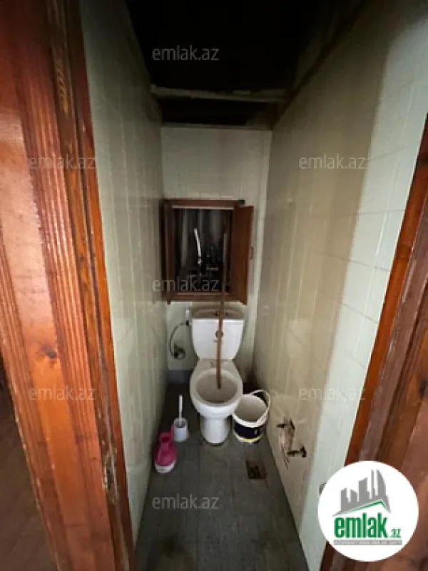Satılır 3 otaqlı köhnə tikili 80 m²
