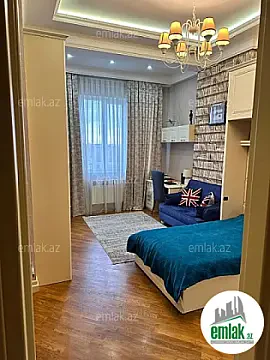Satılır 4 otaqlı yeni tikili 160 m²