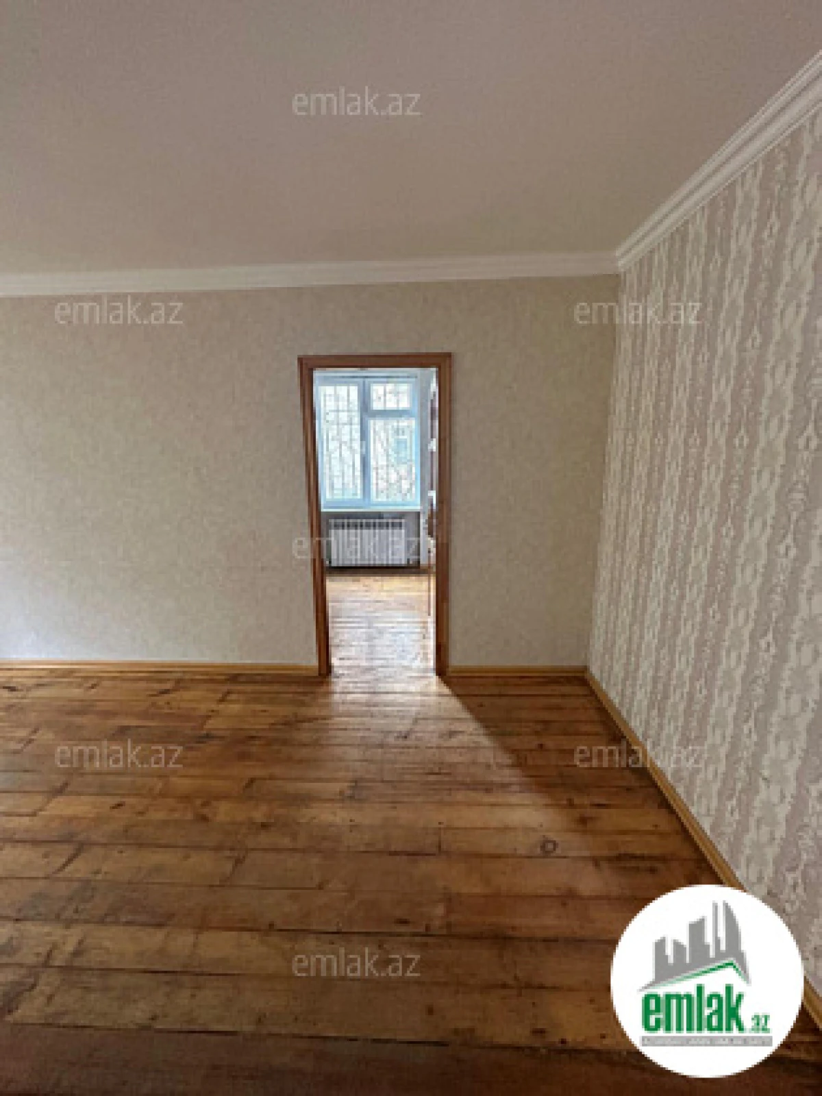 Satılır 2 otaqlı köhnə tikili 70 m²
