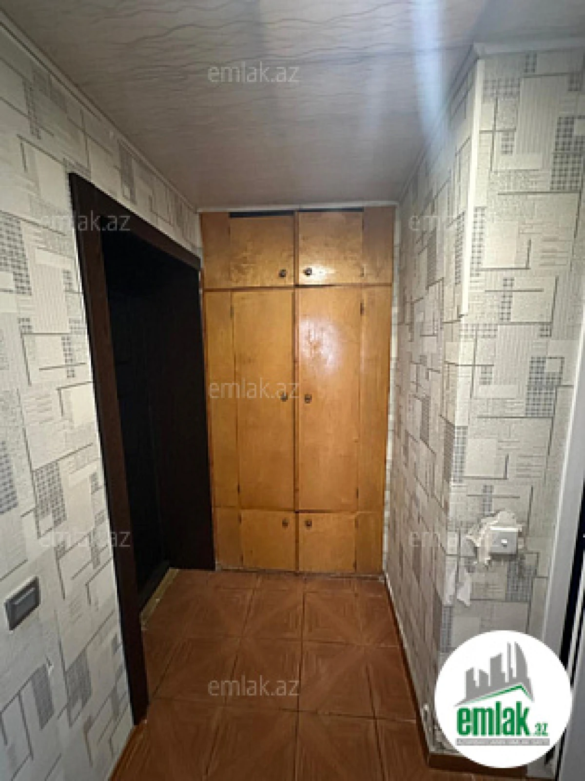 Satılır 2 otaqlı köhnə tikili 70 m²