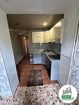 Satılır 2 otaqlı köhnə tikili 70 m²