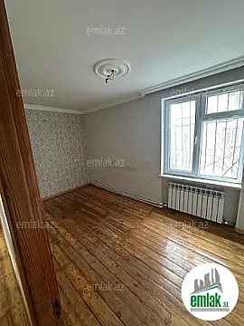 Satılır 2 otaqlı köhnə tikili 70 m²