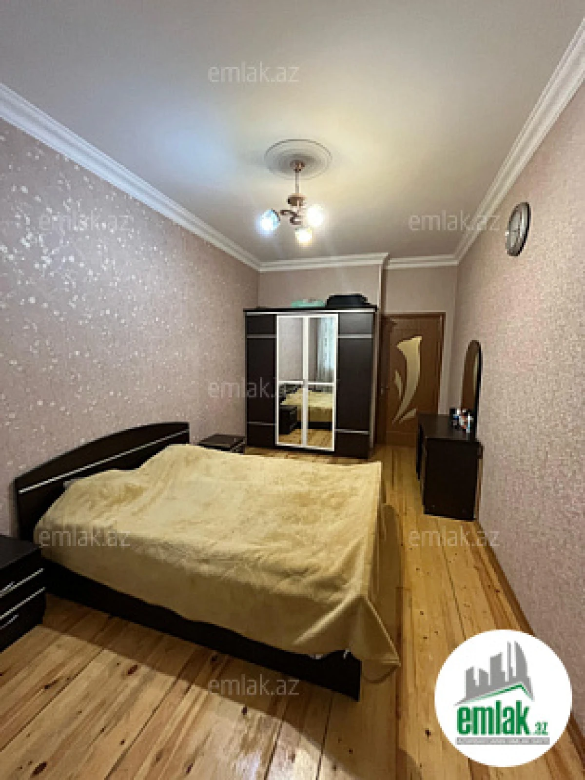 Satılır 2 otaqlı yeni tikili 90 m²