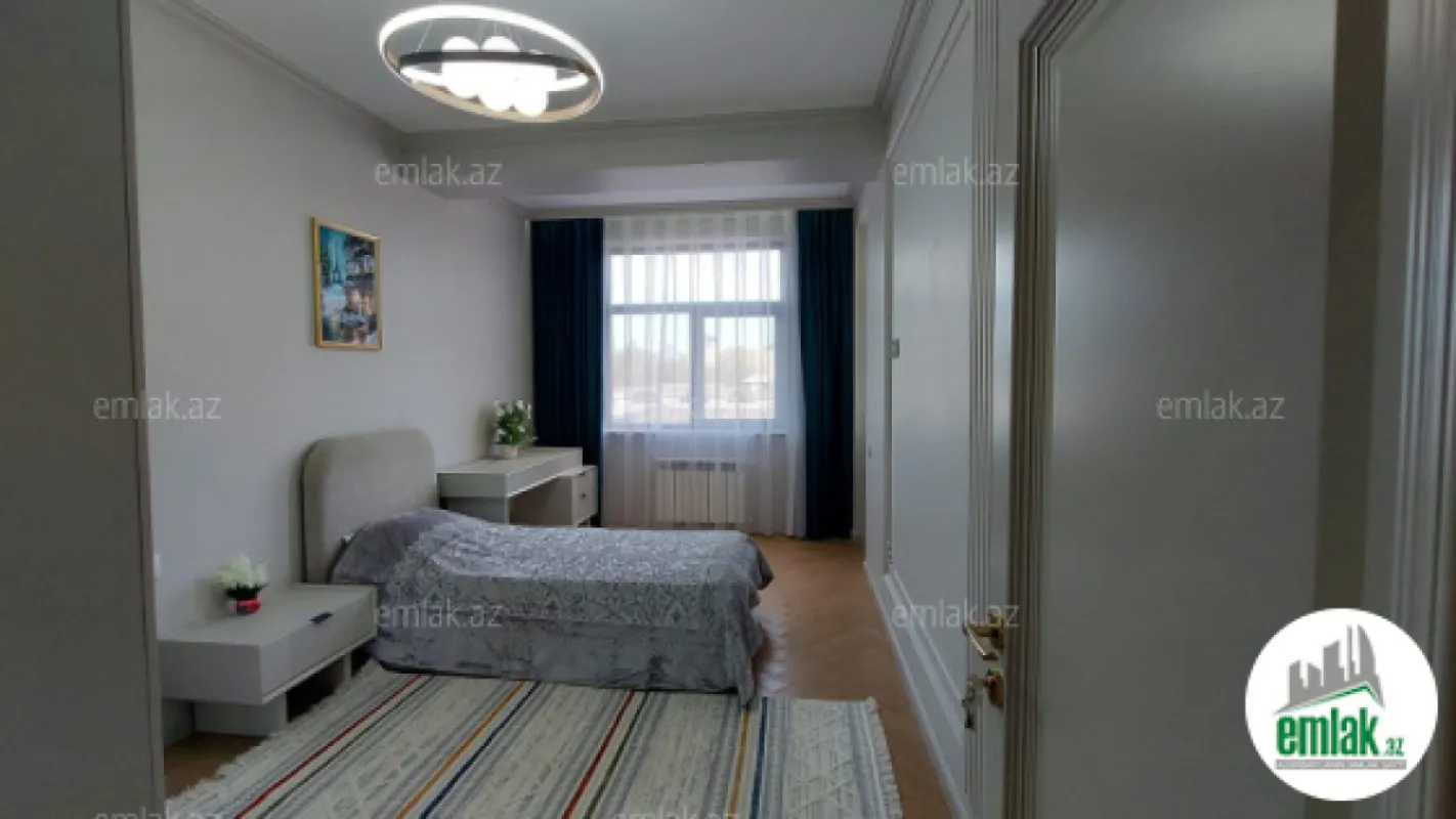 Satılır 3 otaqlı yeni tikili 112 m²