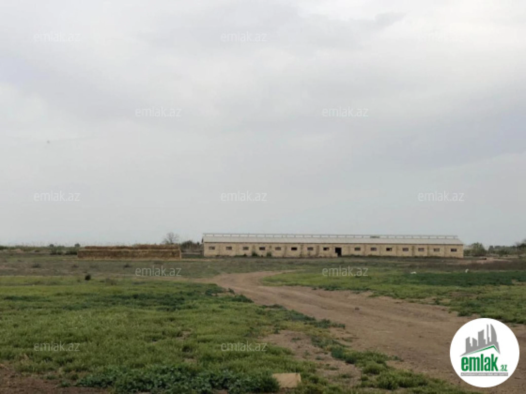 Satılır torpaq sahəsi 15000 m²