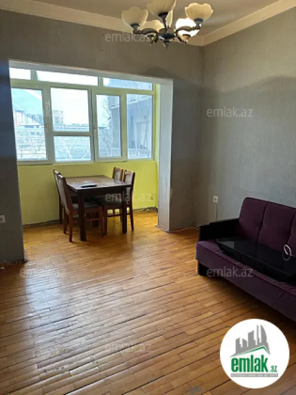 Satılır 2 otaqlı köhnə tikili 50 m²