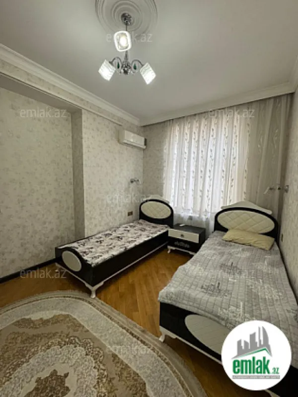 Satılır 3 otaqlı yeni tikili 100 m²