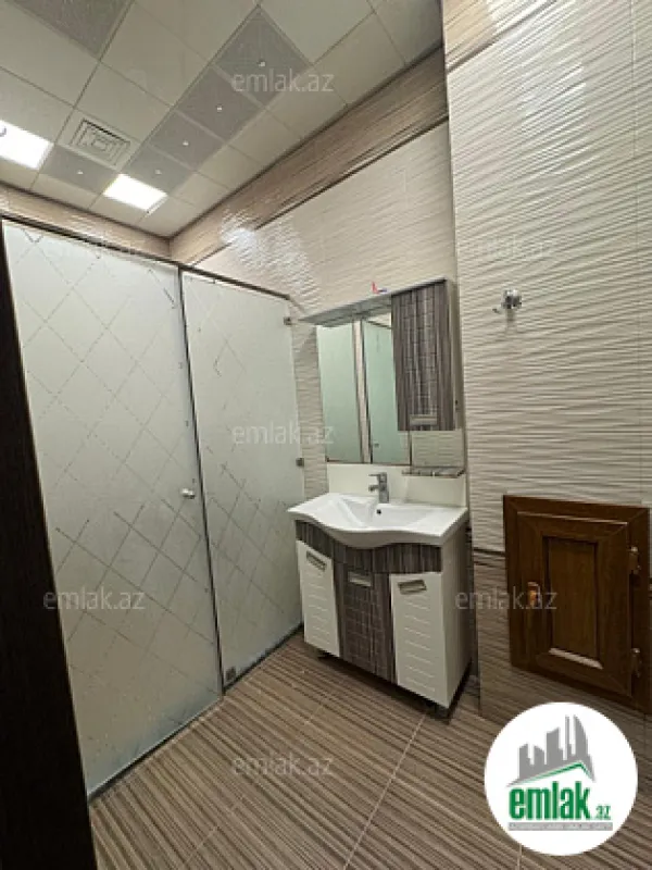 Satılır 3 otaqlı yeni tikili 100 m²