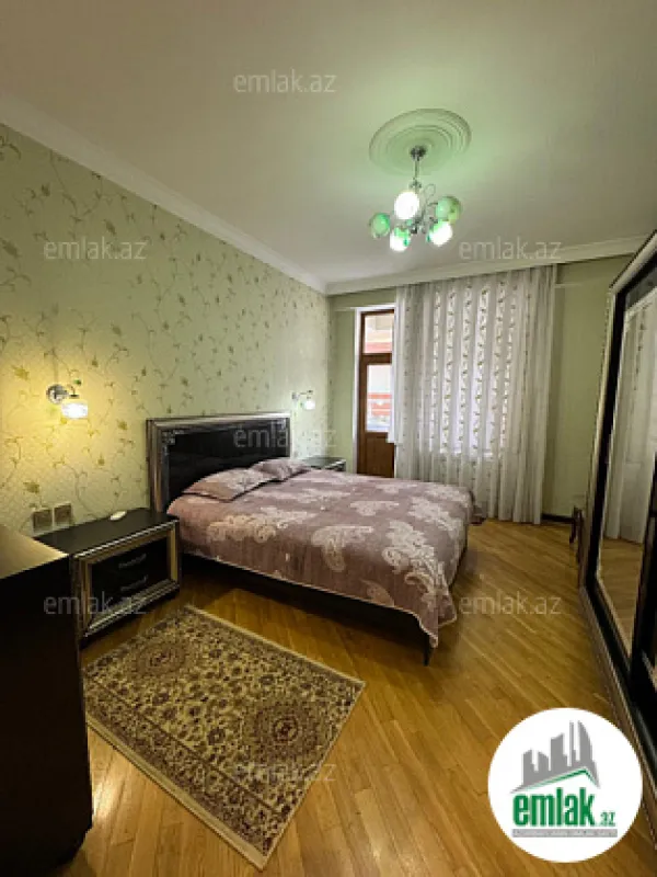 Satılır 3 otaqlı yeni tikili 100 m²