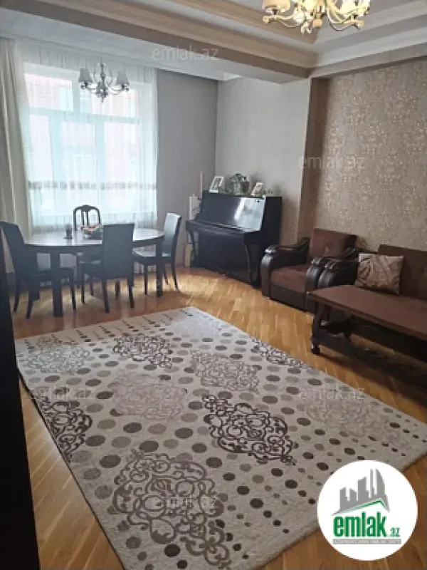 Satılır 4 otaqlı yeni tikili 140 m²