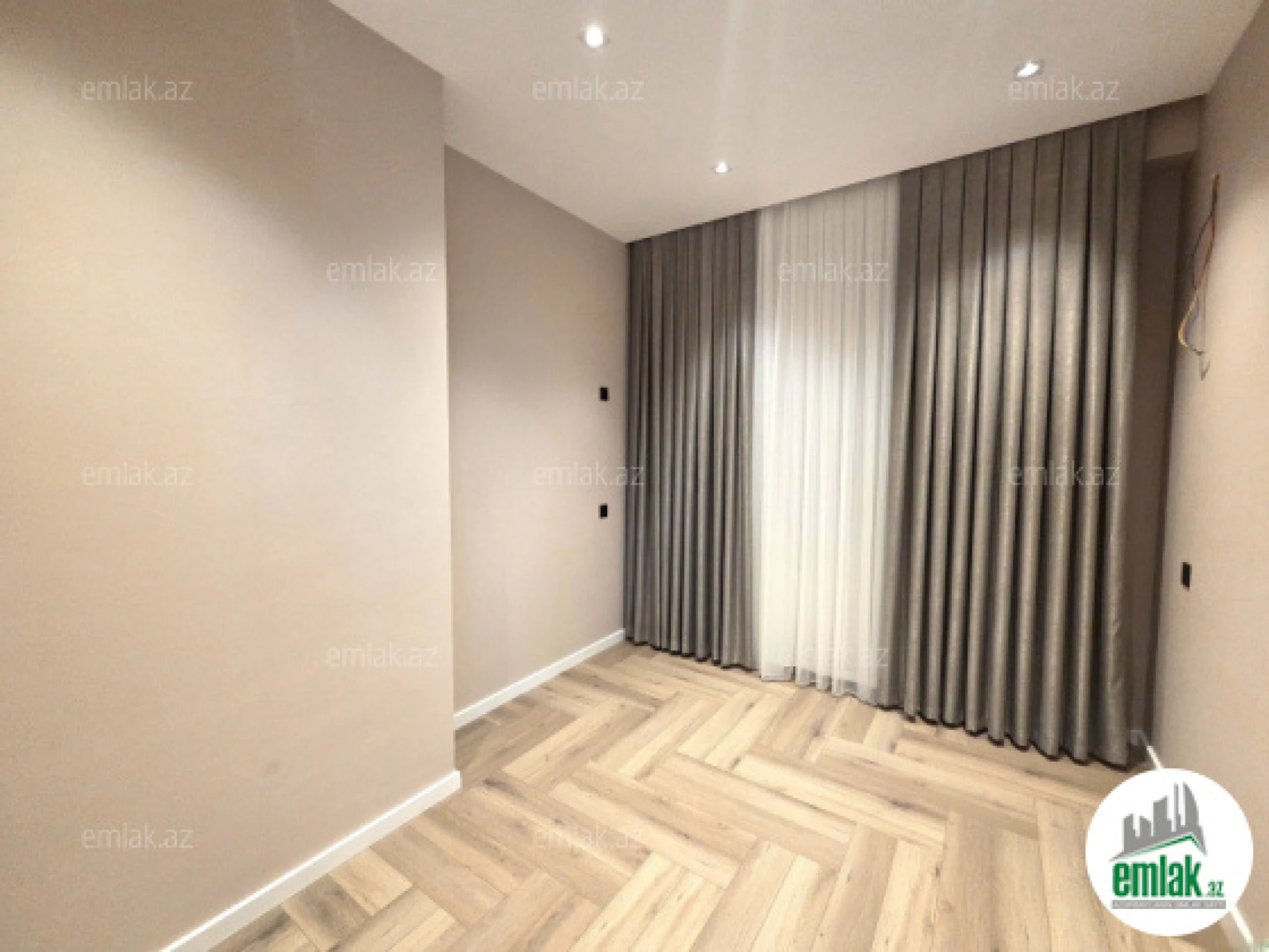 Satılır 3 otaqlı yeni tikili 85 m²