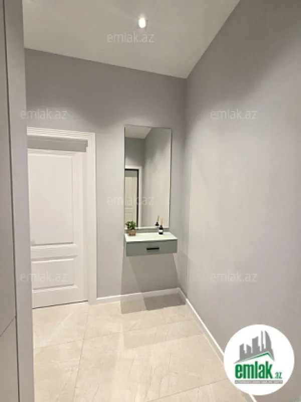 Satılır 3 otaqlı yeni tikili 85 m²