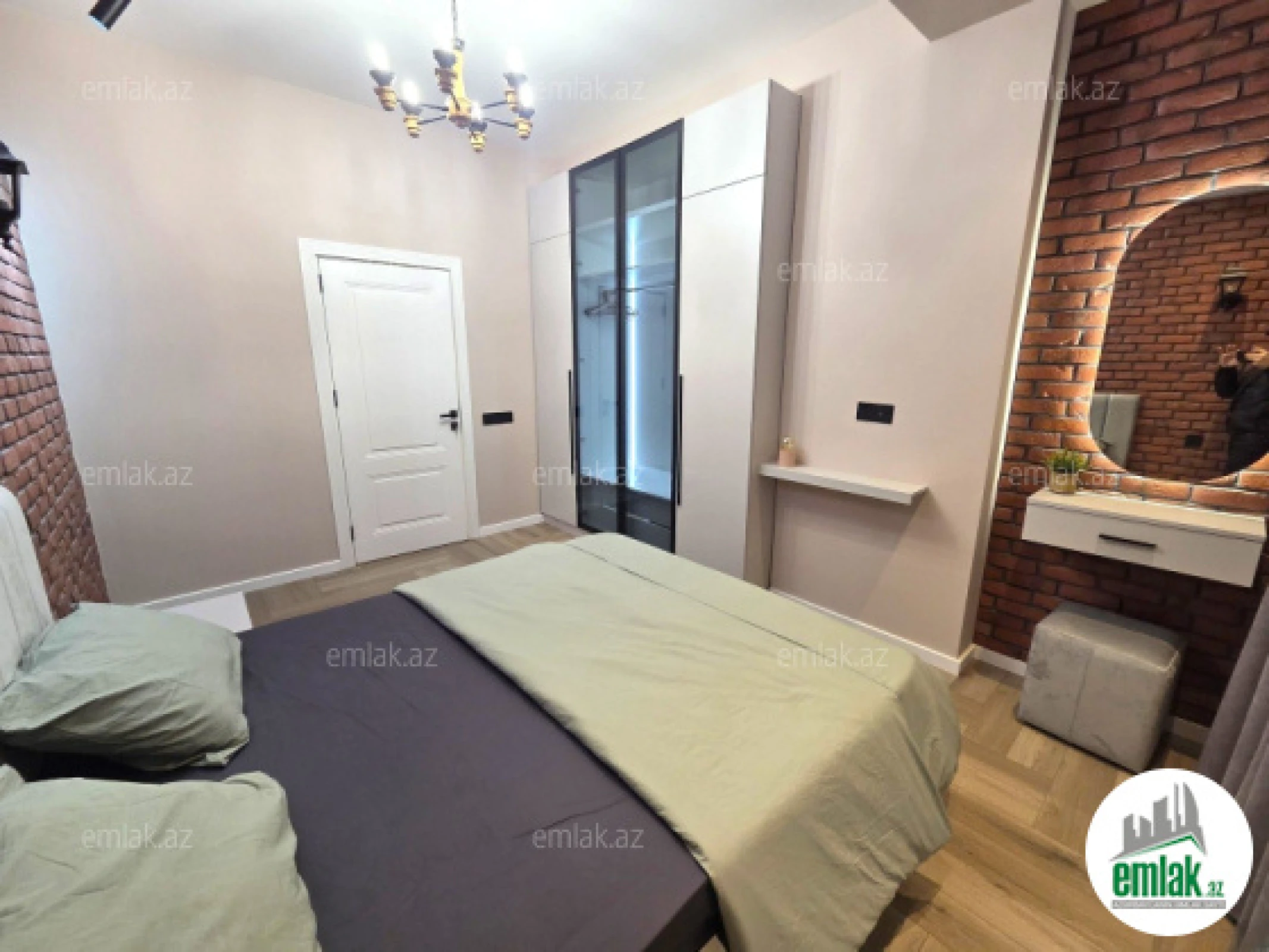 Satılır 3 otaqlı yeni tikili 85 m²