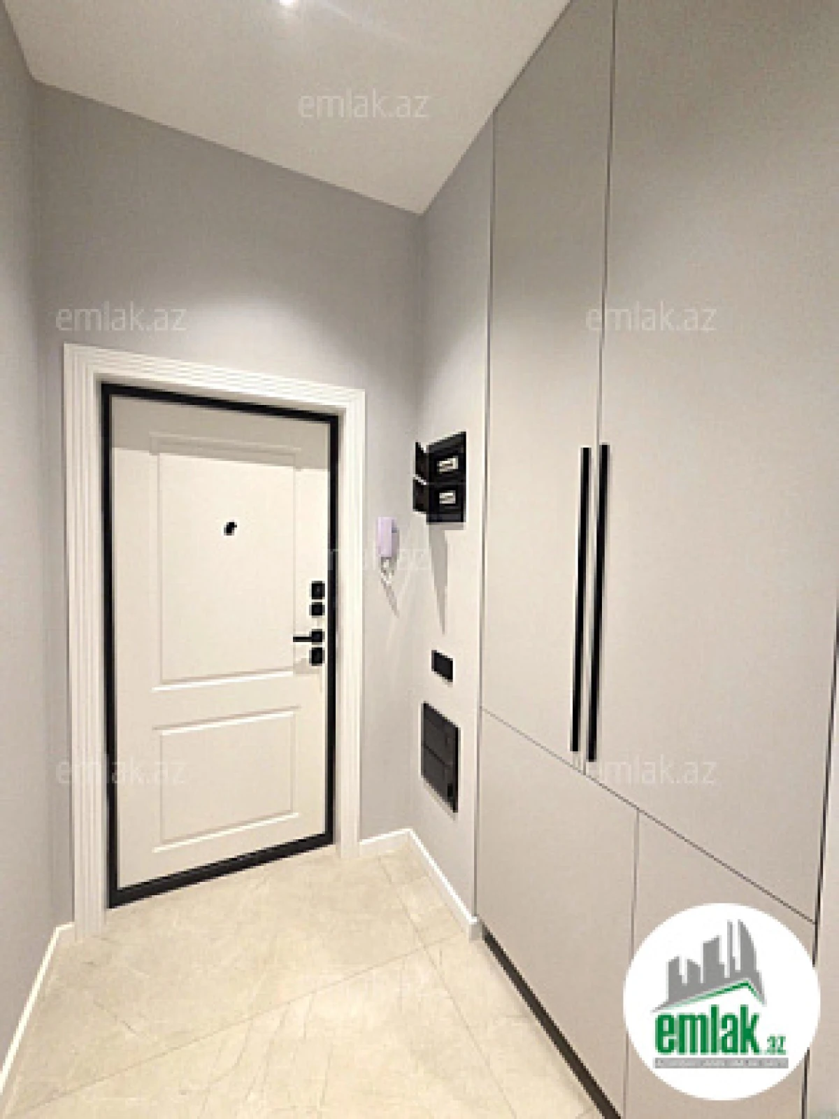 Satılır 3 otaqlı yeni tikili 85 m²