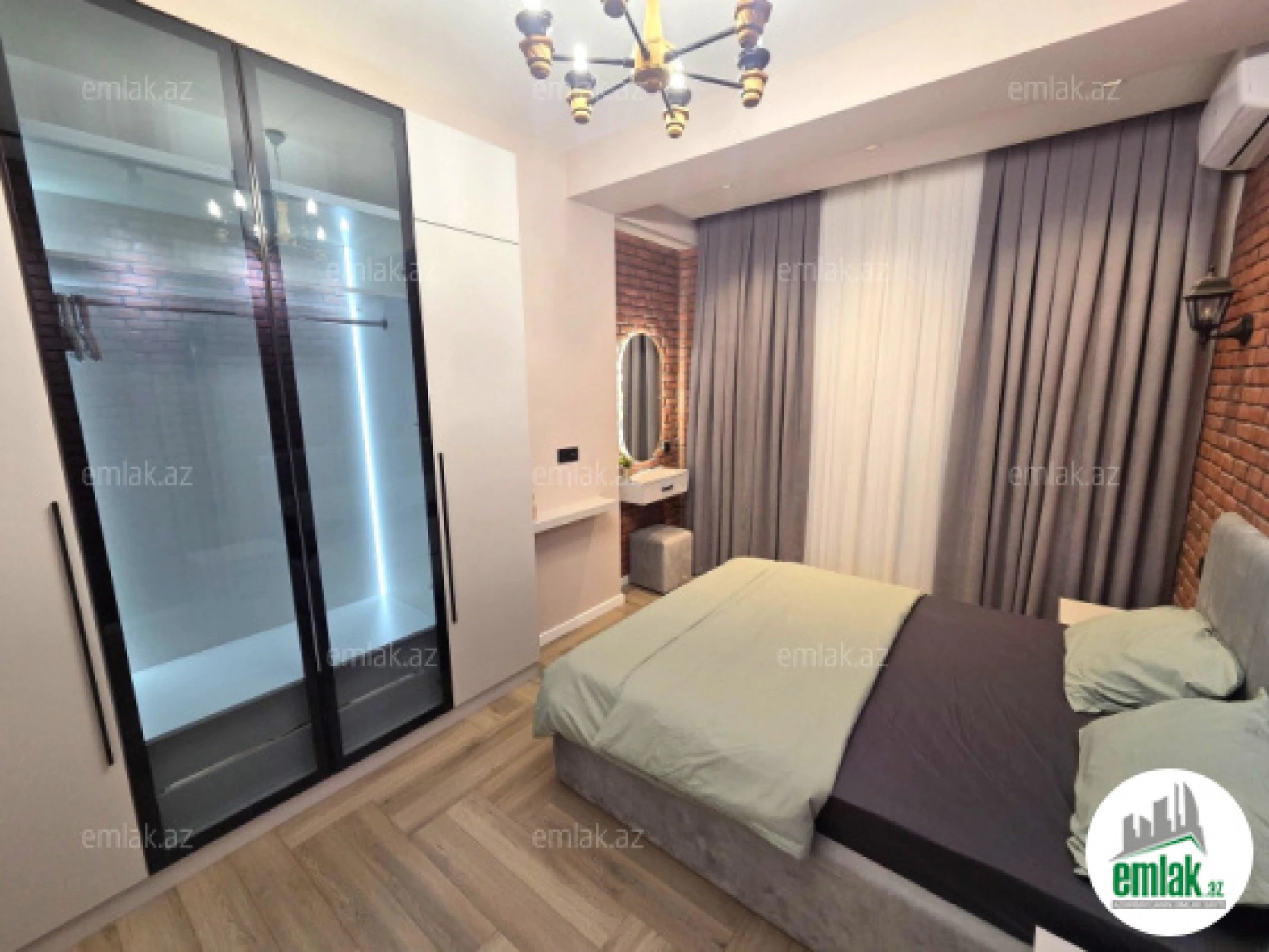 Satılır 3 otaqlı yeni tikili 85 m²