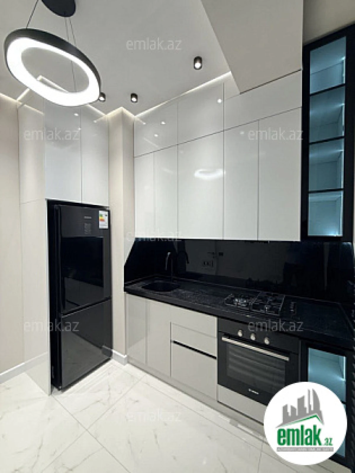 Satılır 2 otaqlı yeni tikili 55 m²