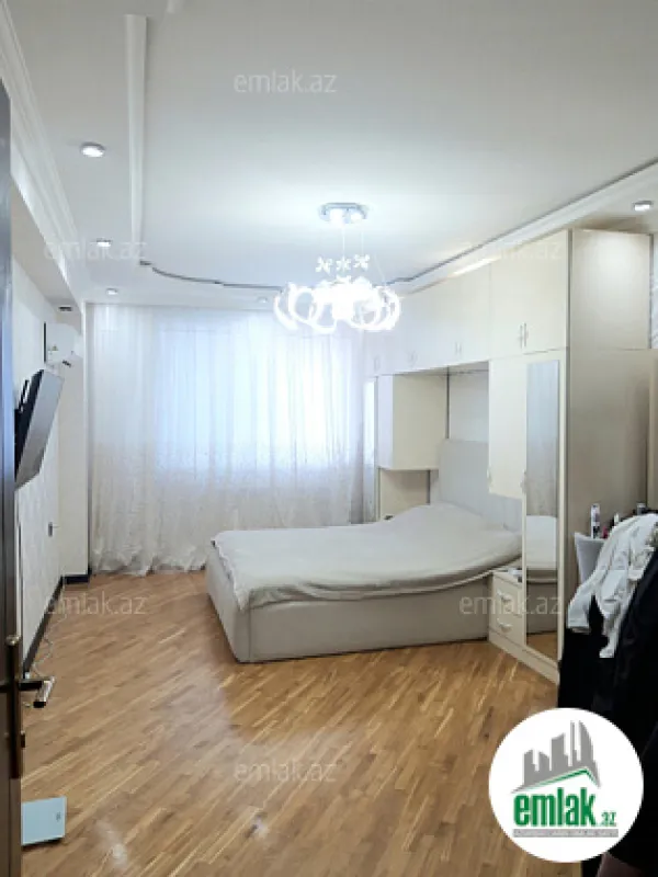 Satılır 2 otaqlı yeni tikili 60 m²