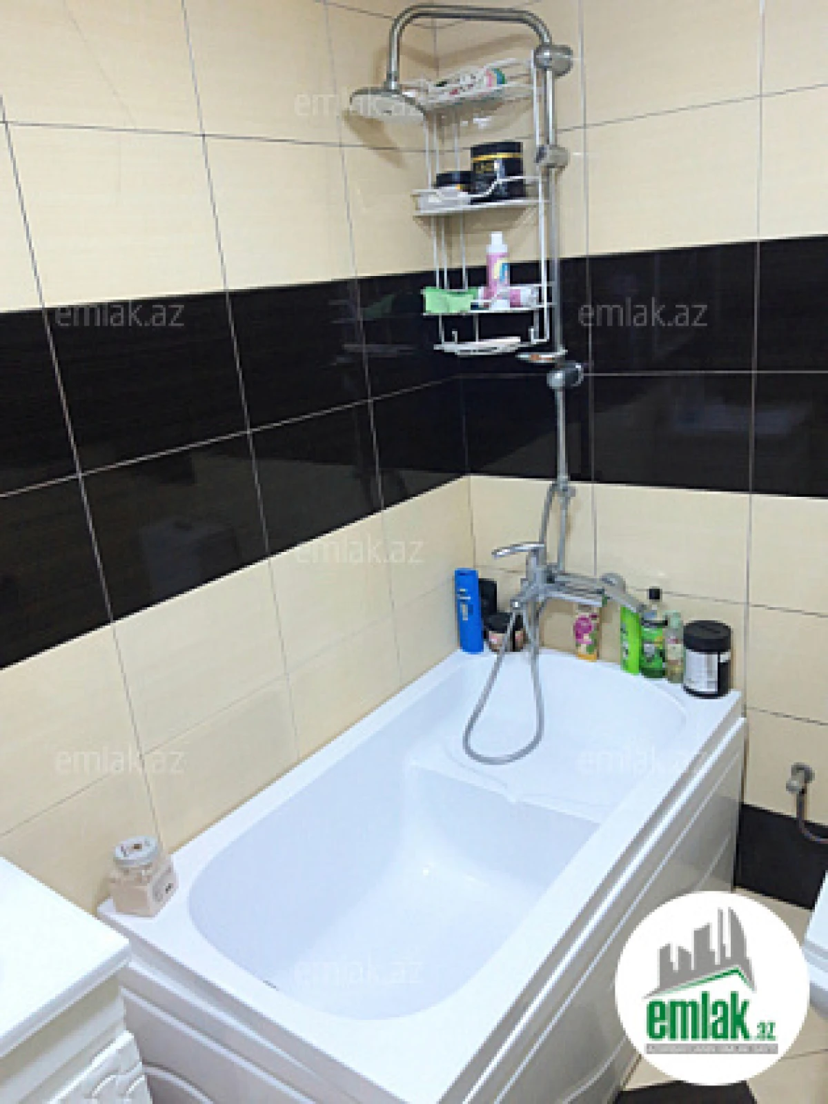 Satılır 2 otaqlı yeni tikili 60 m²