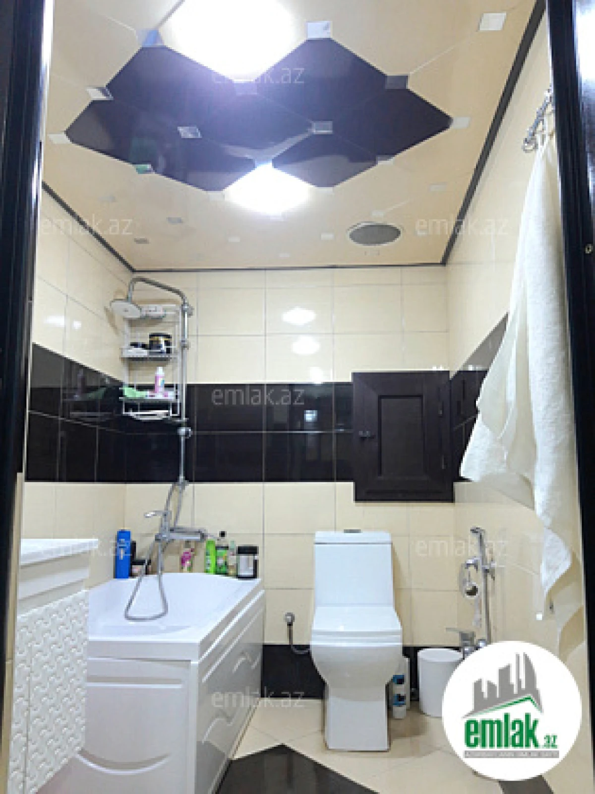 Satılır 2 otaqlı yeni tikili 60 m²