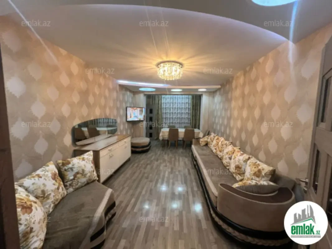 Satılır 3 otaqlı köhnə tikili 85 m²