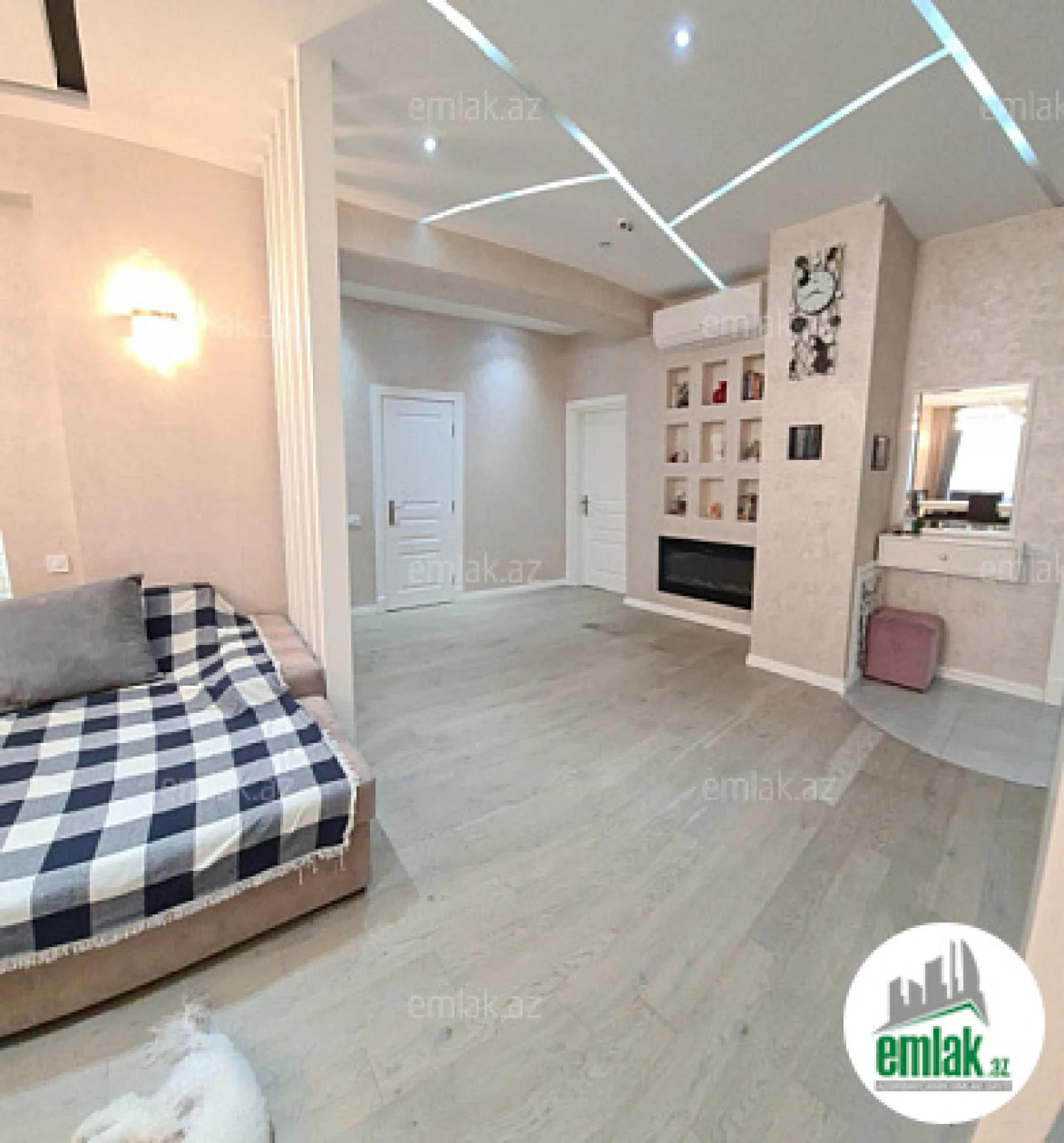 Satılır 3 otaqlı yeni tikili 125 m²