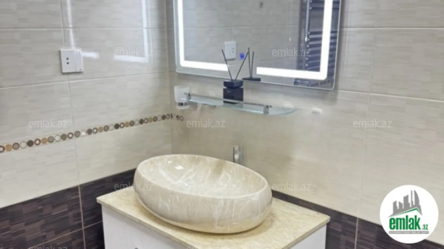 Satılır 3 otaqlı yeni tikili 100 m²