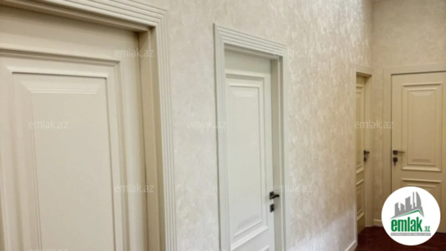 Satılır 3 otaqlı yeni tikili 100 m²