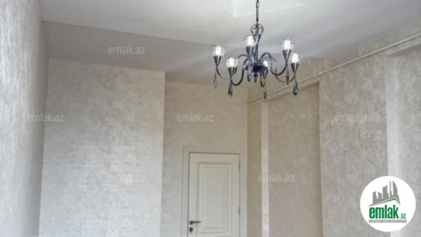 Satılır 3 otaqlı yeni tikili 100 m²