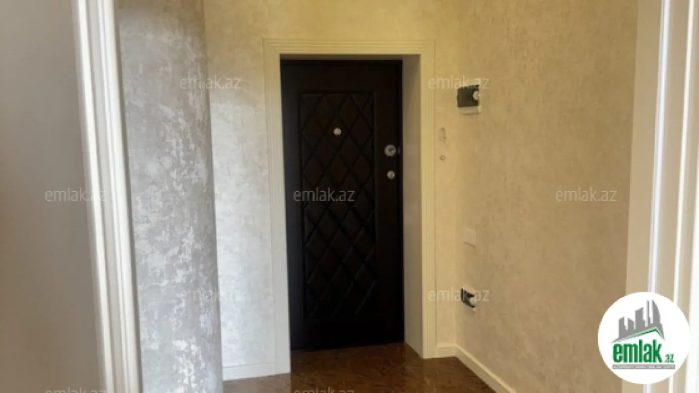 Satılır 3 otaqlı yeni tikili 100 m²