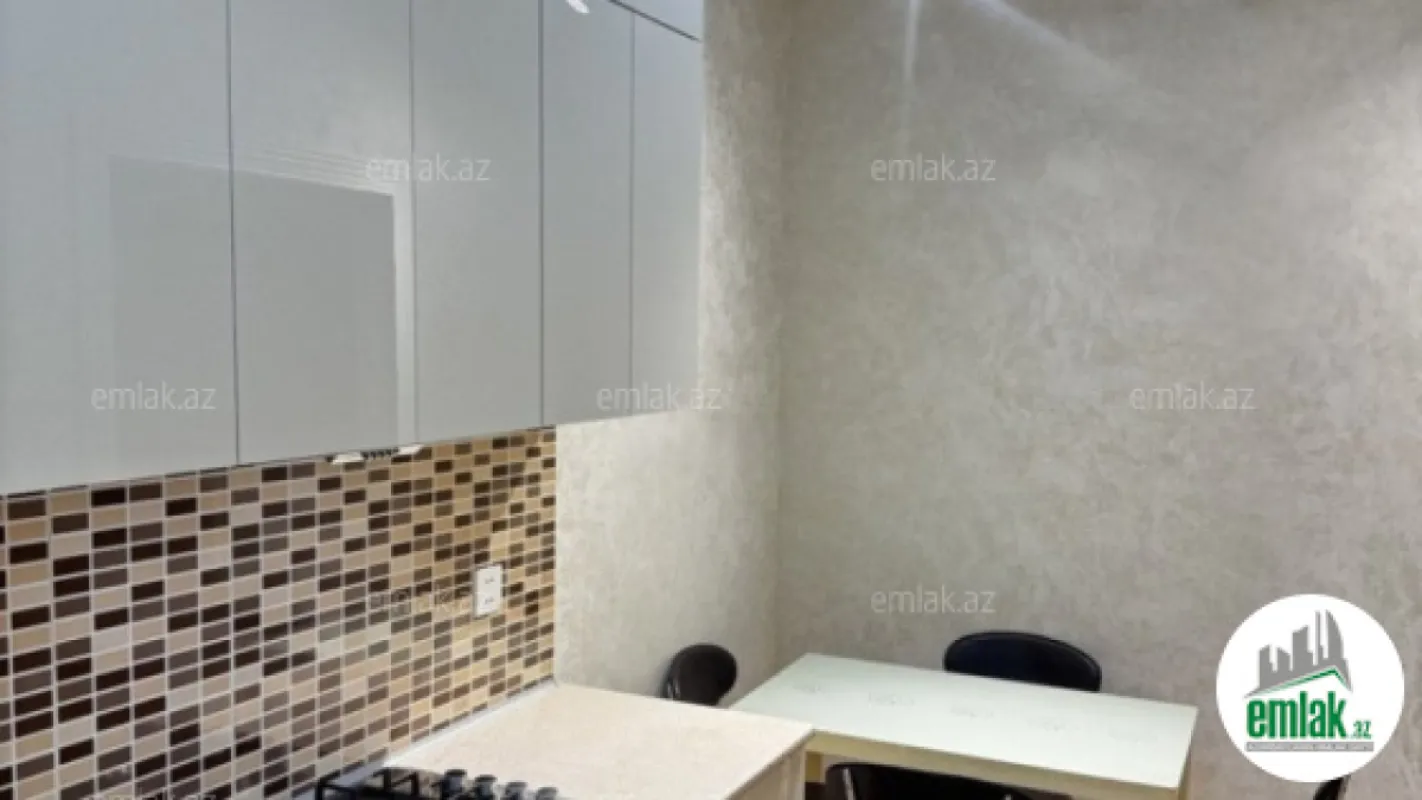 Satılır 3 otaqlı yeni tikili 100 m²