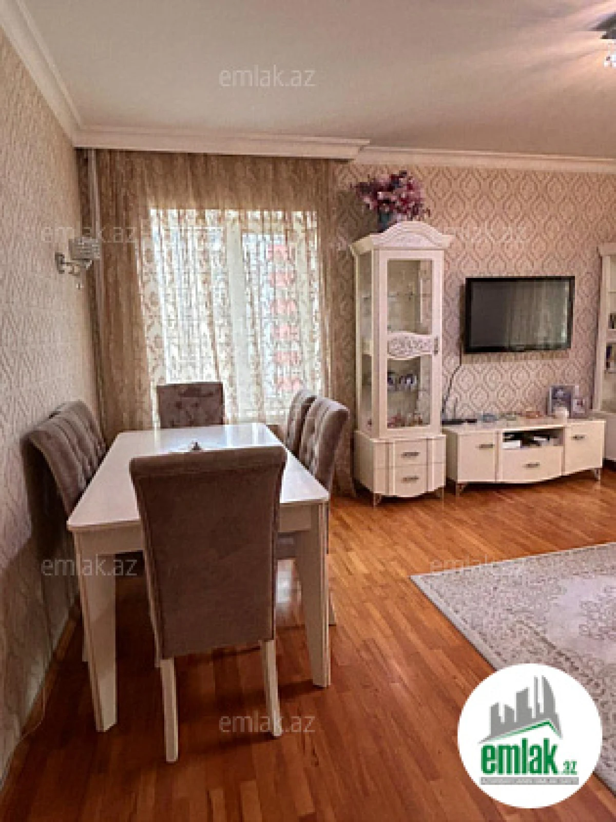 Satılır 3 otaqlı yeni tikili 120 m²