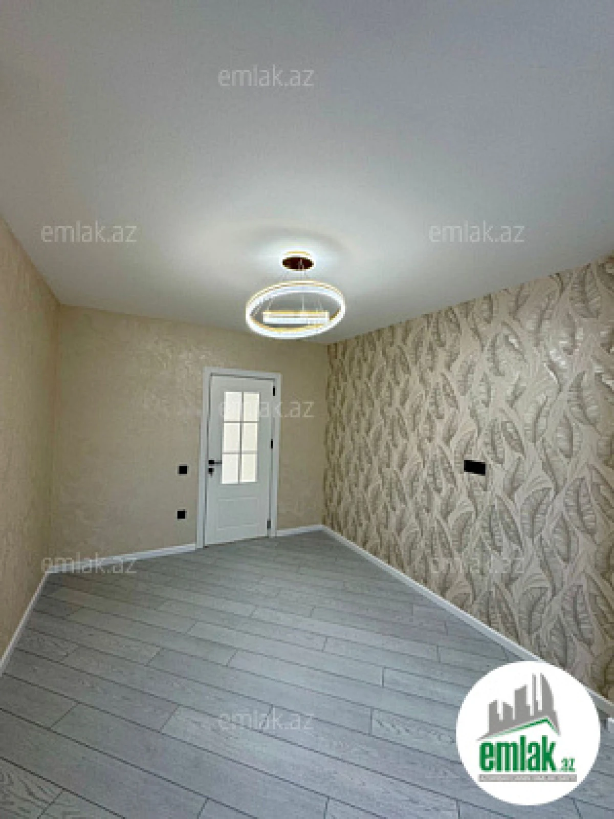 Satılır 3 otaqlı köhnə tikili 90 m²