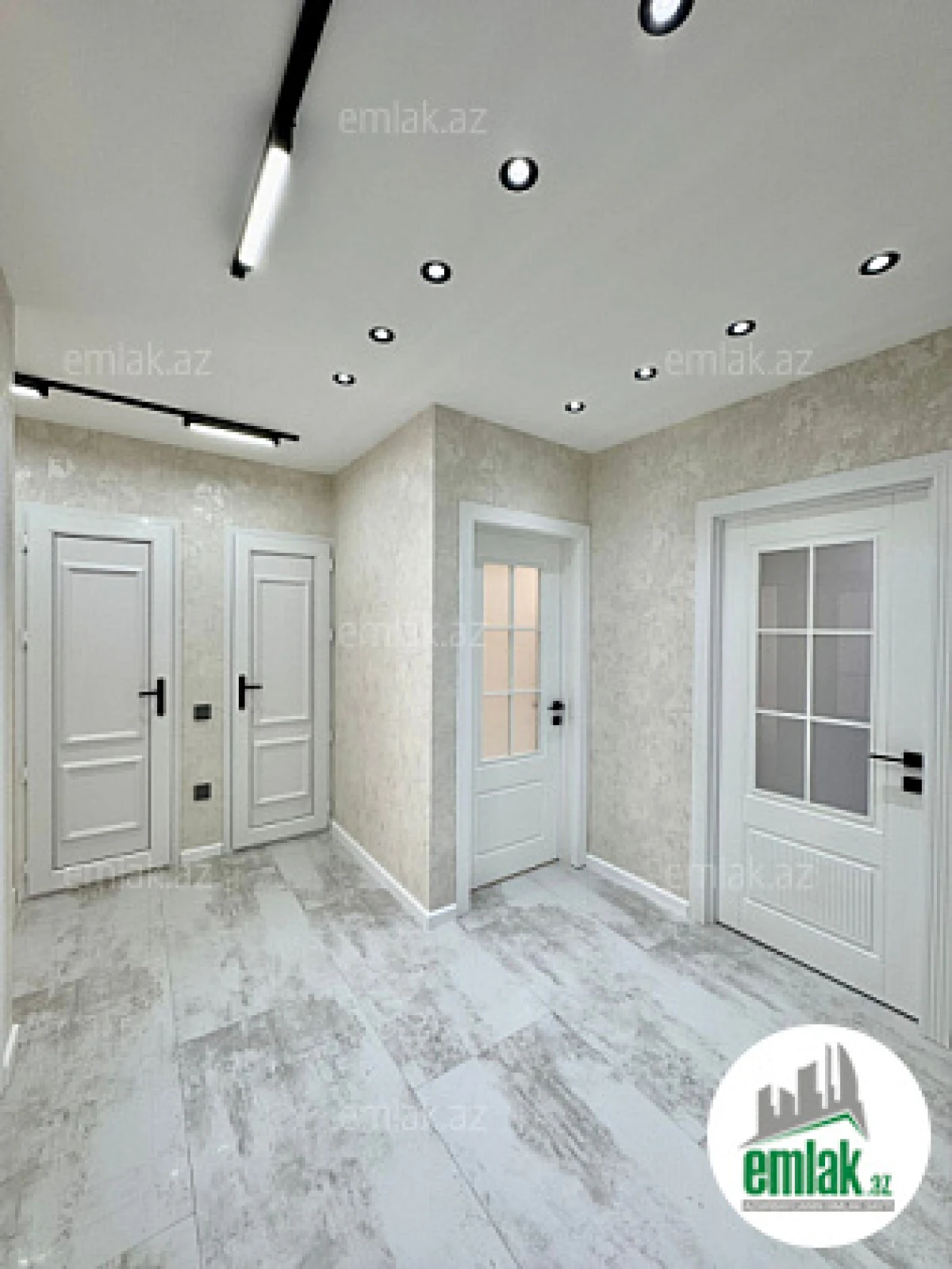 Satılır 3 otaqlı köhnə tikili 90 m²