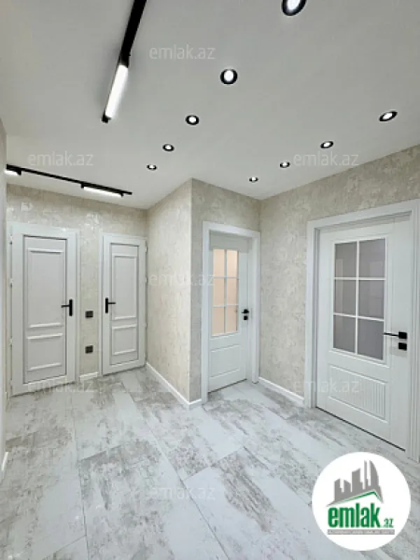 Satılır 3 otaqlı köhnə tikili 90 m²