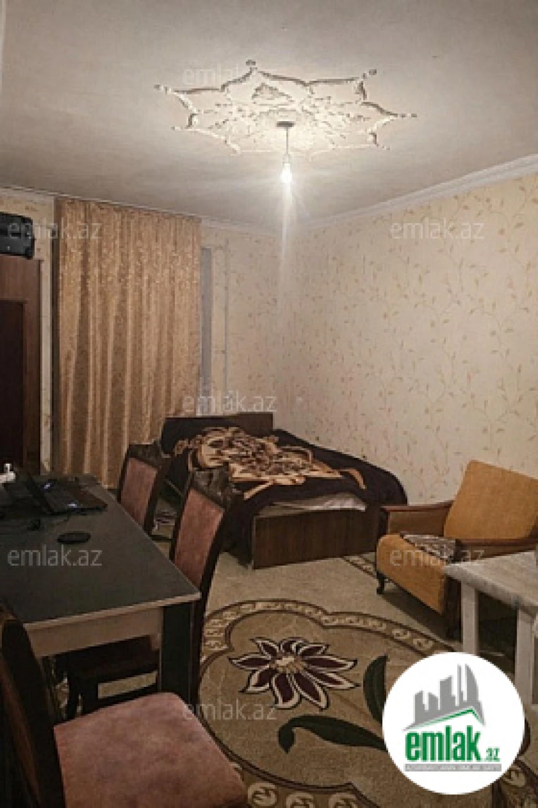 Satılır 2 otaqlı köhnə tikili 60 m²