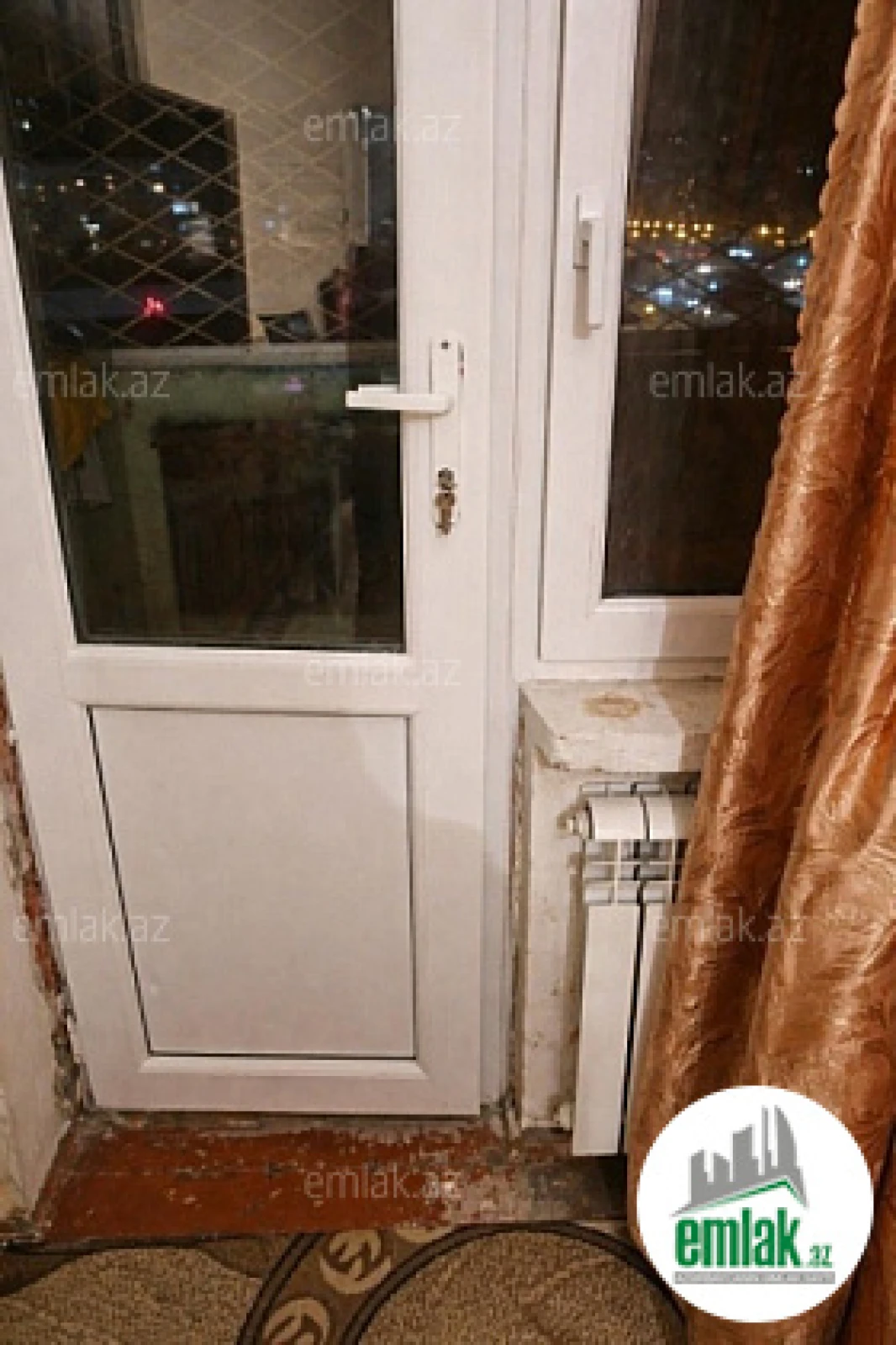 Satılır 2 otaqlı köhnə tikili 60 m²