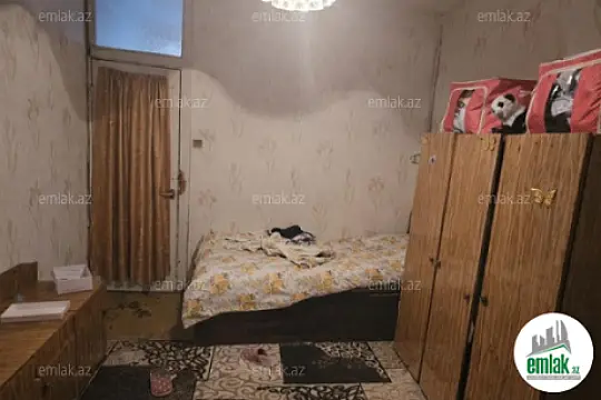 Satılır 2 otaqlı köhnə tikili 60 m²