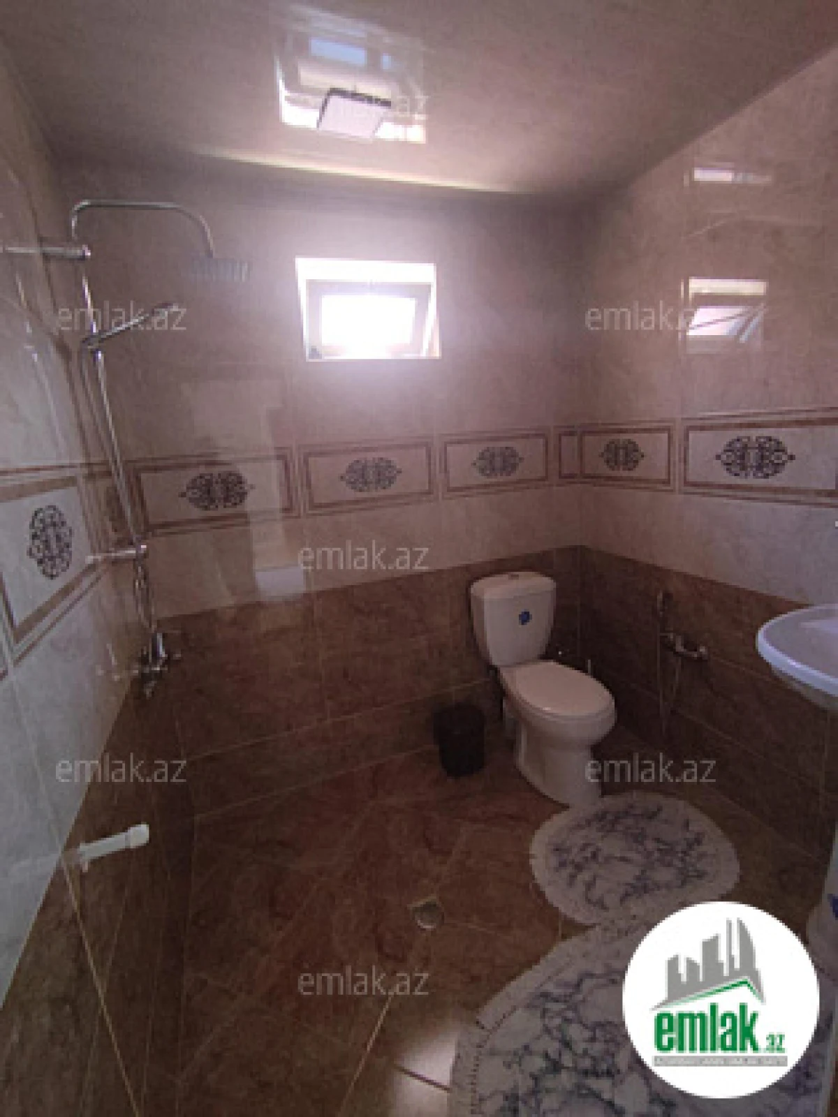 Satılır 5 otaqlı həyət evi 190 m²