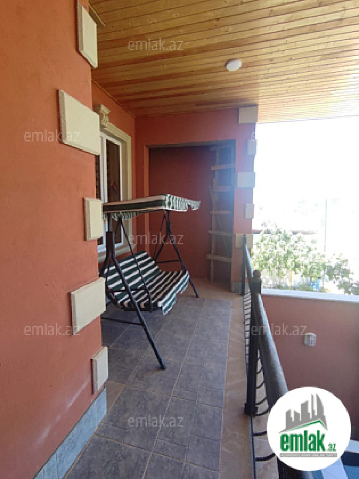 Satılır 5 otaqlı həyət evi 190 m²