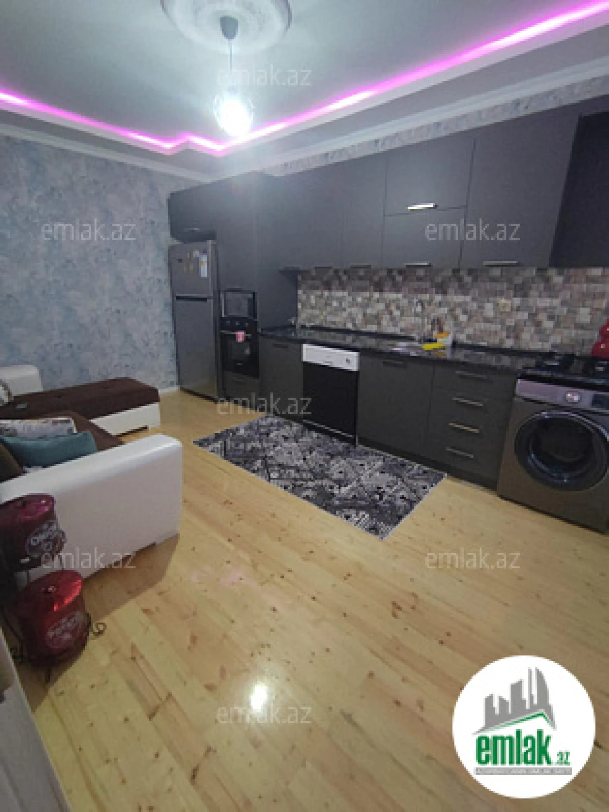 Satılır 5 otaqlı həyət evi 190 m²